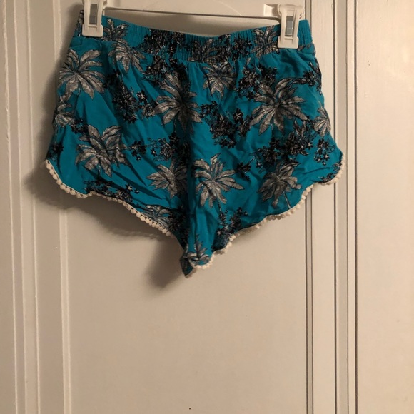 Flowy shorts - Picture 2 of 2